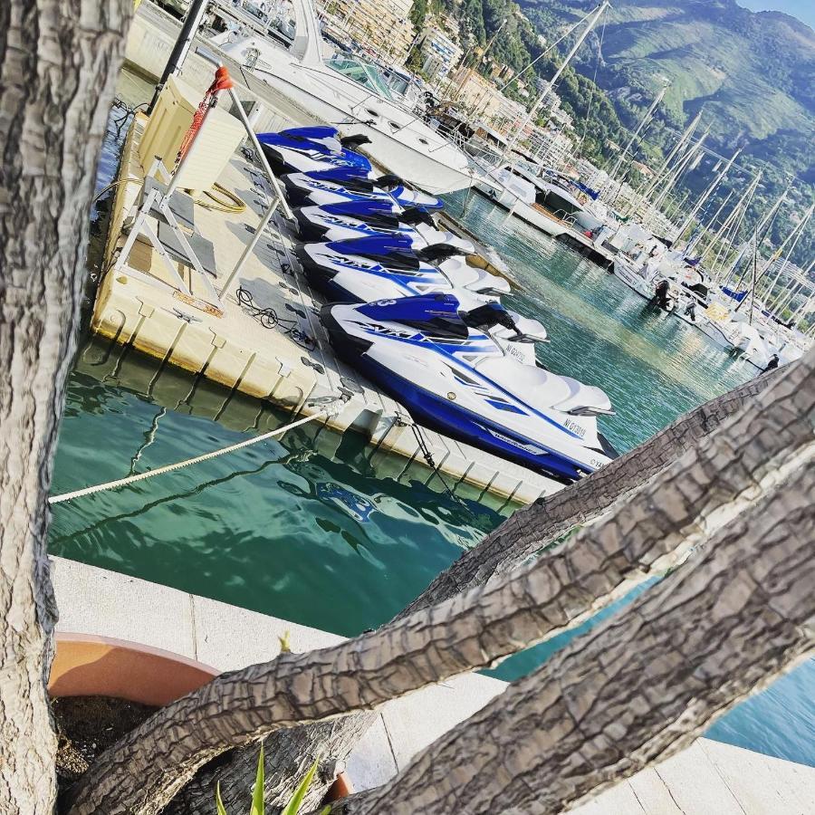 Location Saisonniere Menton 220 M Des Plages Bagian luar foto